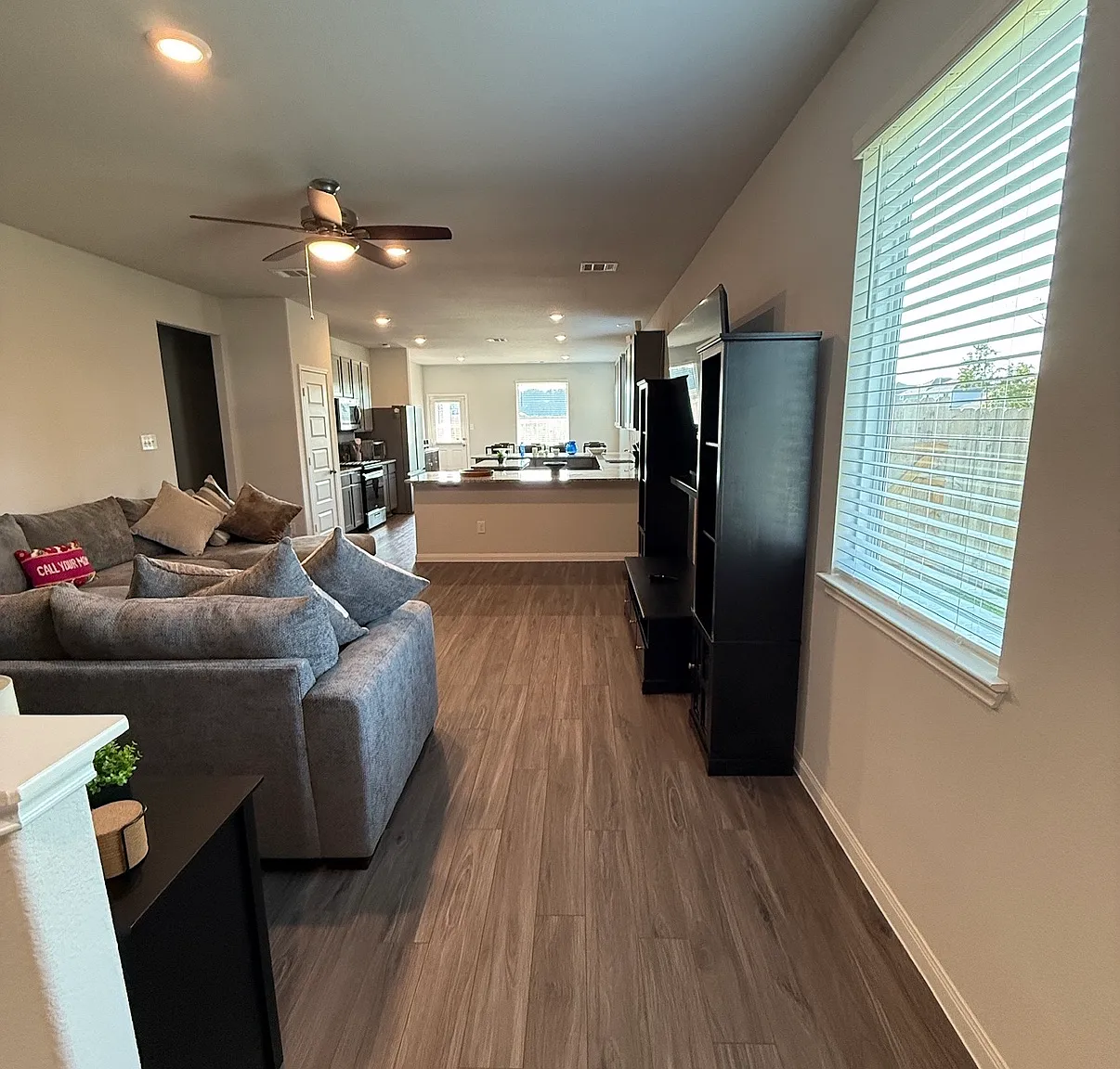 4 bed, 2.5 bath, 2600 sqft, $2,950 — Photo 1