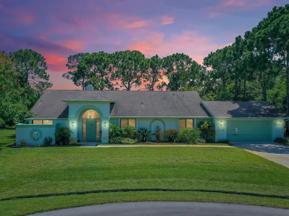 1716 SW Nantucket Avenue SE, Port St Lucie, FL 34953