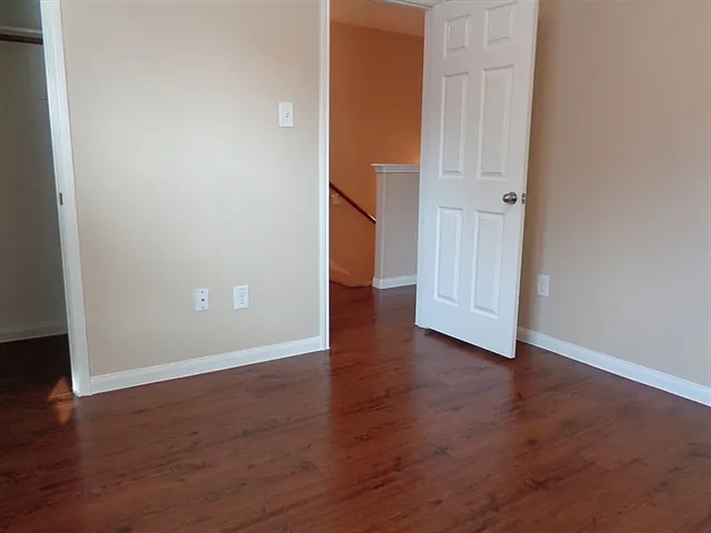 3306 Maris Way — Photo 10