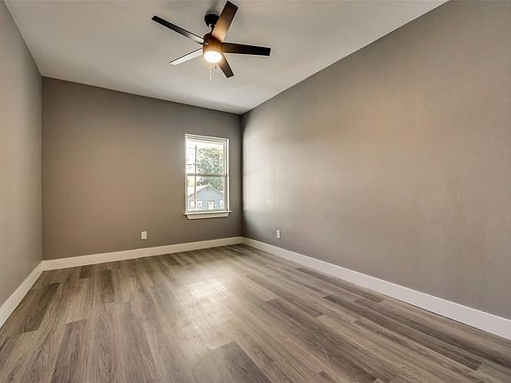 5th image of 4215 Fernwood Ave