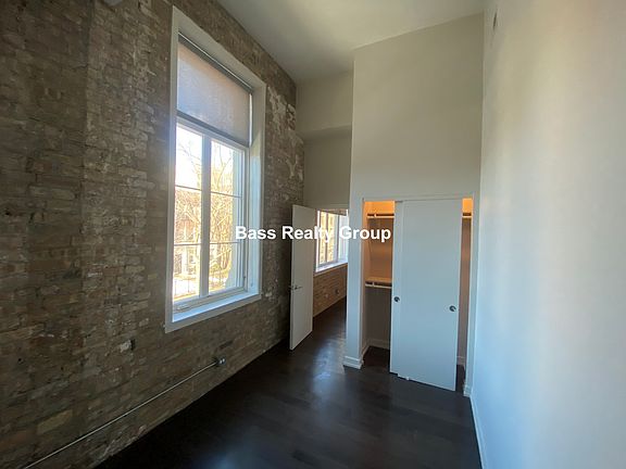 5th image of 5021 N Kenmore Ave #201