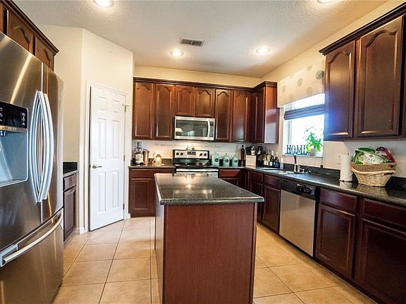 5th image of 2566 Chapala Dr