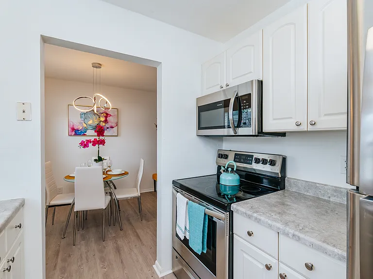 1100 NE 18th St #3 — Photo 11