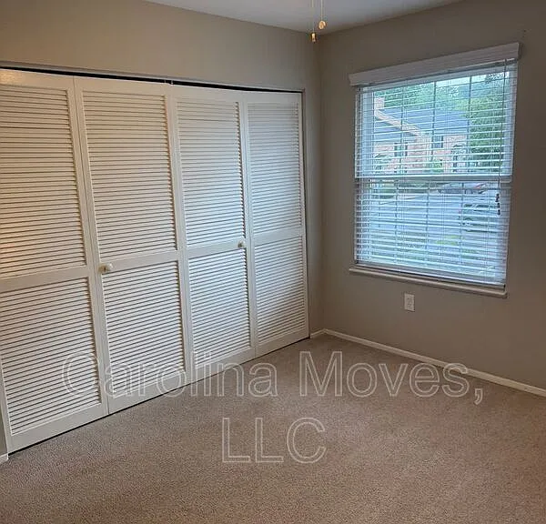 925 Cleveland St #102 — Photo 9
