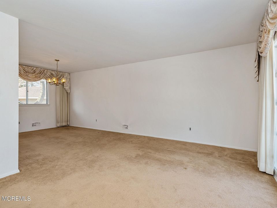 135 Wynnewood Drive, Freehold, NJ 07728 Zillow