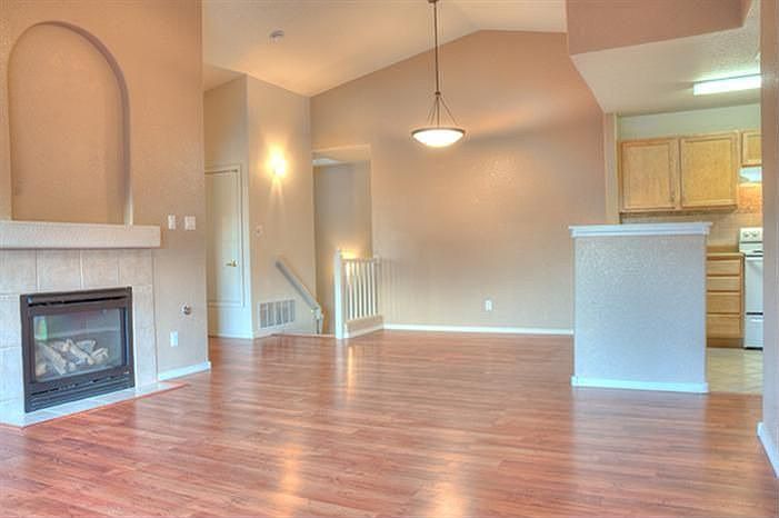 1st image of 5252 Molokai St NE