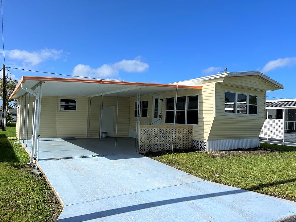 1st image of 15 Jasmine Ave
