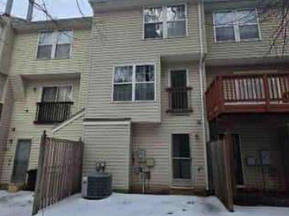 2nd image of 13807 Courtland Ln