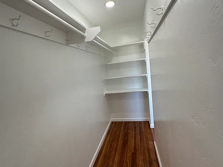 W Dunlop St — Photo 15