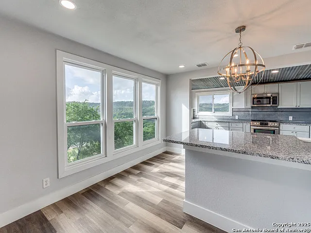 238 Ledgeview Dr — Photo 9