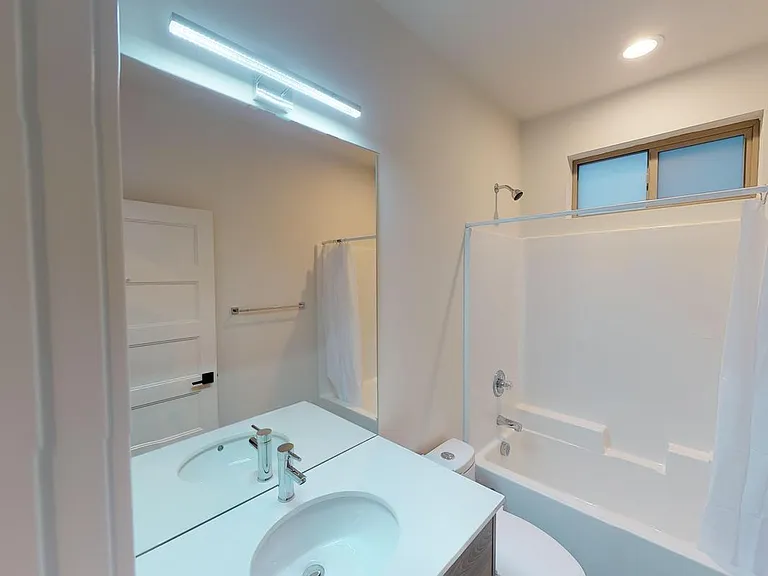 8212 N Chautauqua Blvd #A — Photo 9