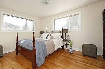4th image of 10247 39th Ave SW