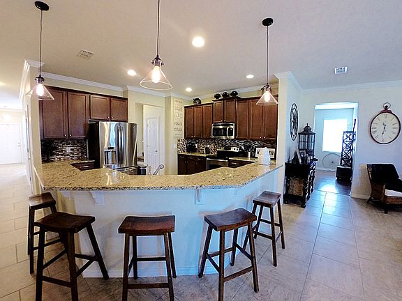 3rd image of 1068 Galway Blvd