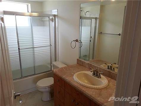 5th image of 5510 Lakeside Dr APT 103