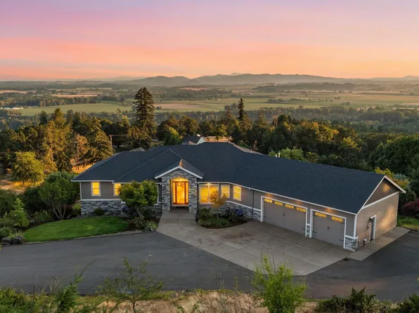 8683 Drury Ln S, Salem, OR 97306