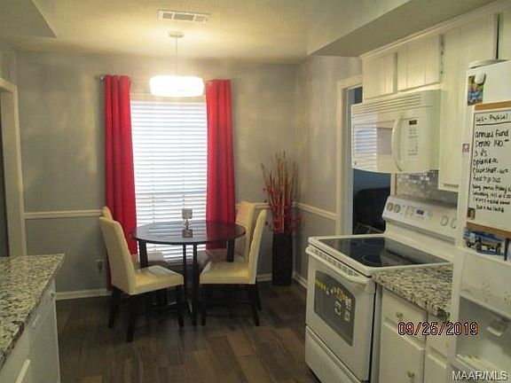 4th image of 3032 Willow Lane Dr