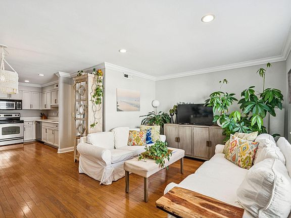 2nd image of 1240 Fairmont Ave APT 23