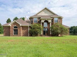 113 Levon Owens Rd, Raymond, MS 39154