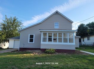 412 W Brayton Rd, Mount Morris, IL 61054