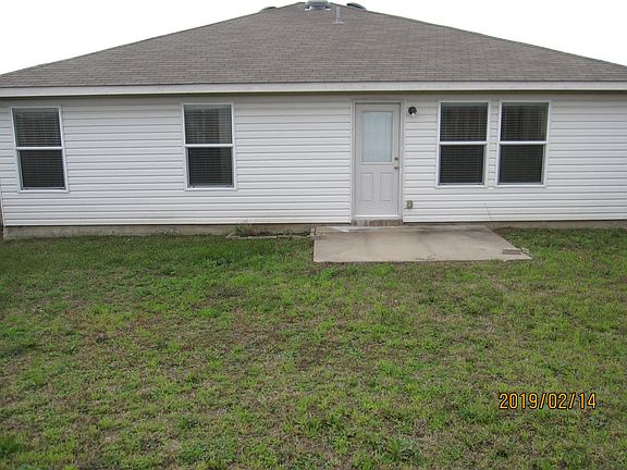 3rd image of 217 Silver Lake Trl