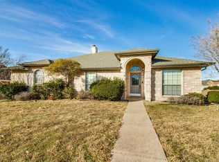 1550 Cedarcrest Cir, Mesquite, TX 75149