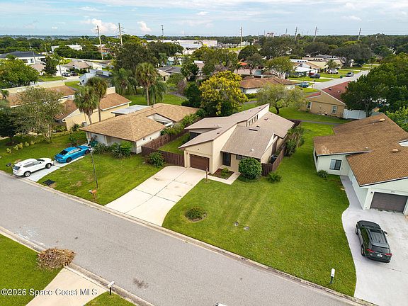 4th image of 305 Bayhead Dr