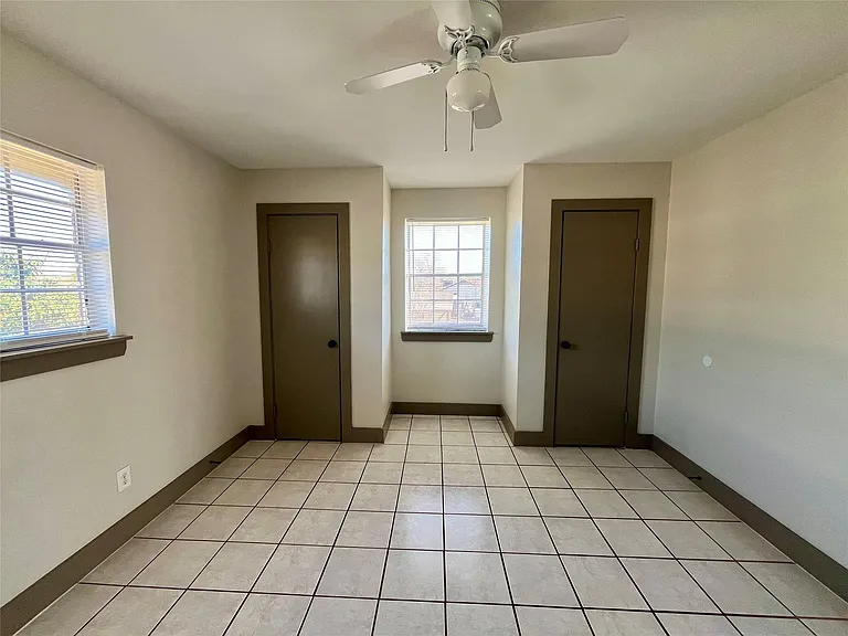 1042 W Village Ct #C — Photo 23