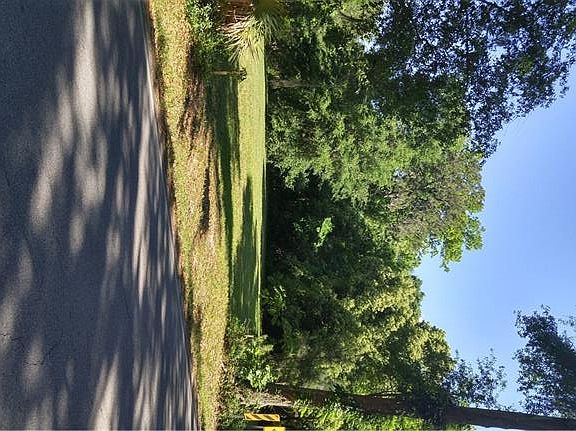 3rd image of 9895 Whitefield Ave
