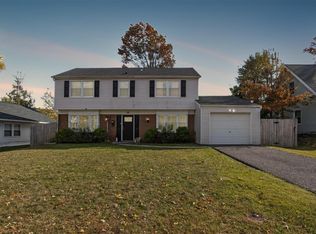 38 Medford Ln, Willingboro, NJ 08046
