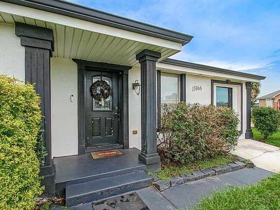 2nd image of 13166 Chateau Ct