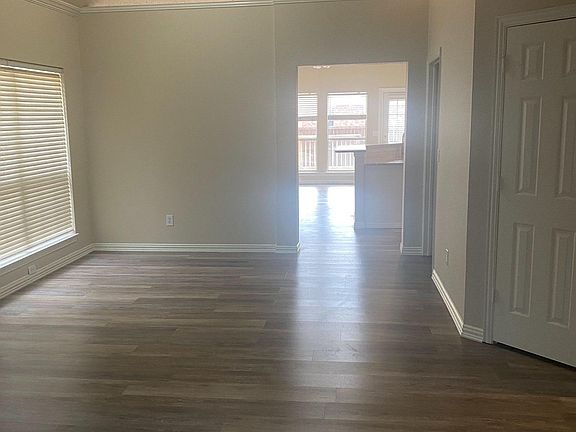 2nd image of 2409 Dyers Oak Dr