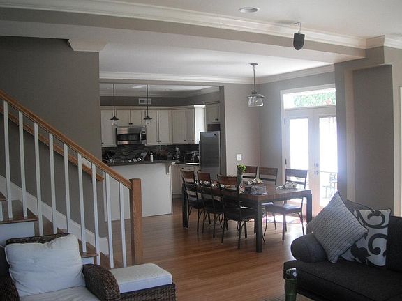 4th image of 934 Geswein Ct
