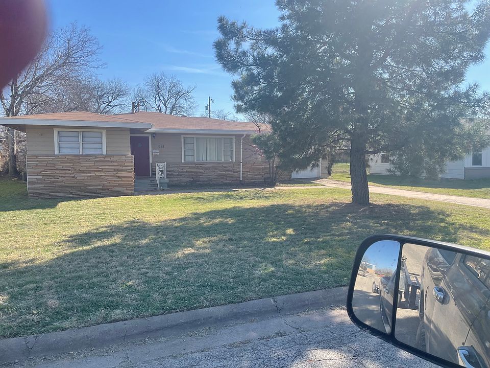 1st image of 641 E North 23rd St