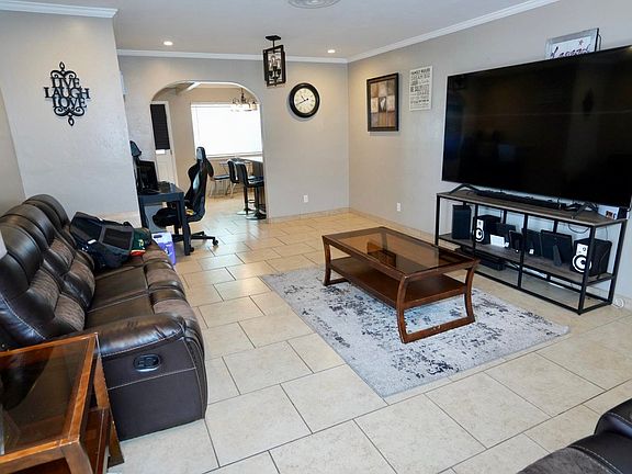 4th image of 1417 Juniper Dr