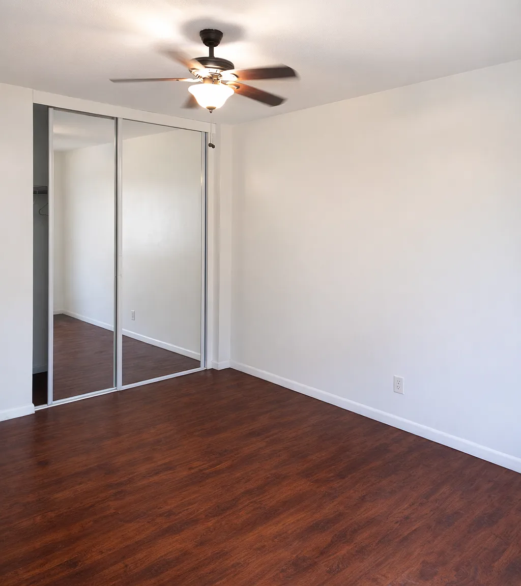 1 bed, $890 — Photo 2