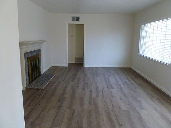 4th image of 1844 W Southgate Ave