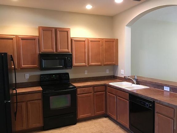 4th image of 1576 Maseno Dr