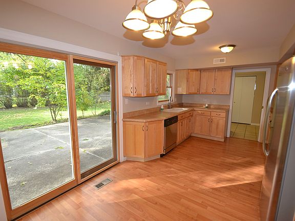 5th image of 1735 Cambourne Ln