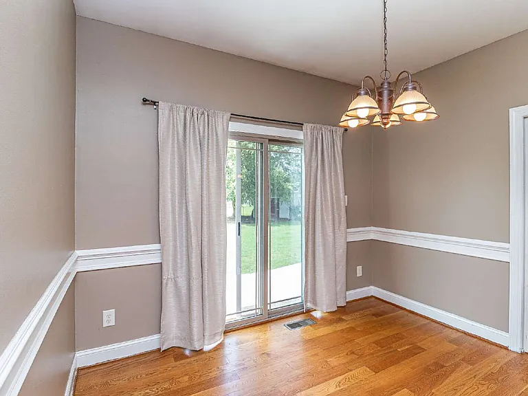 303 Glenn Laurel Dr — Photo 18