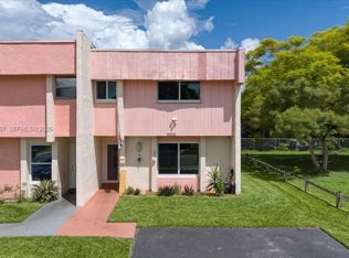 7911 SW 7th Pl, North Lauderdale, FL 33068