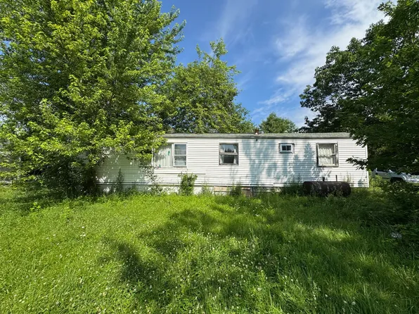 16 Glenwood Avenue, Brewer, ME 04412