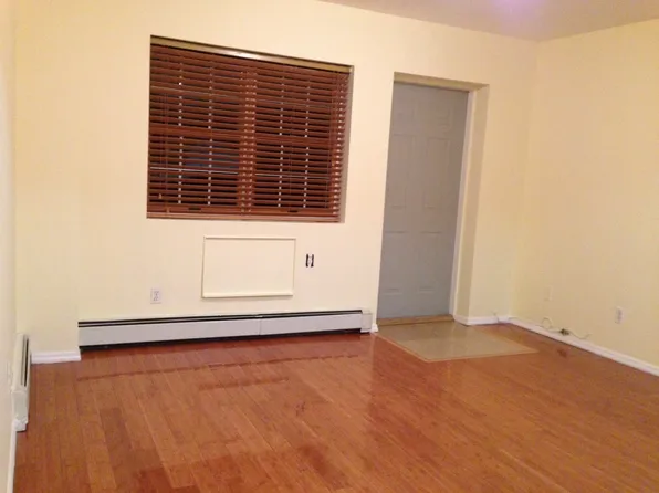 56-26 Van Cleef Street image 5 of 28