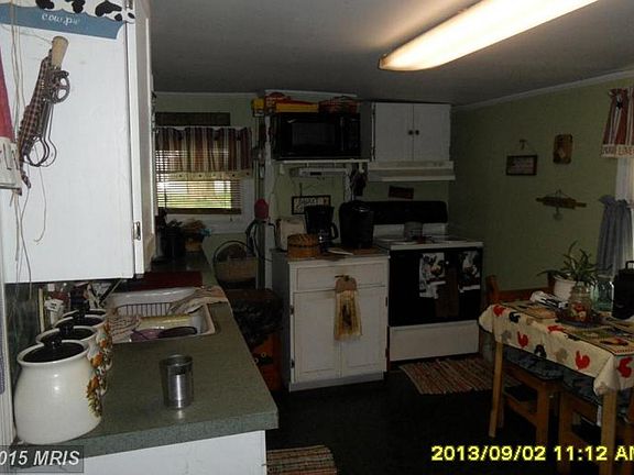 4th image of 629 Washington Ave