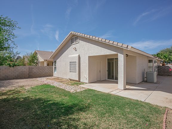 3rd image of 6205 W Echo Ln