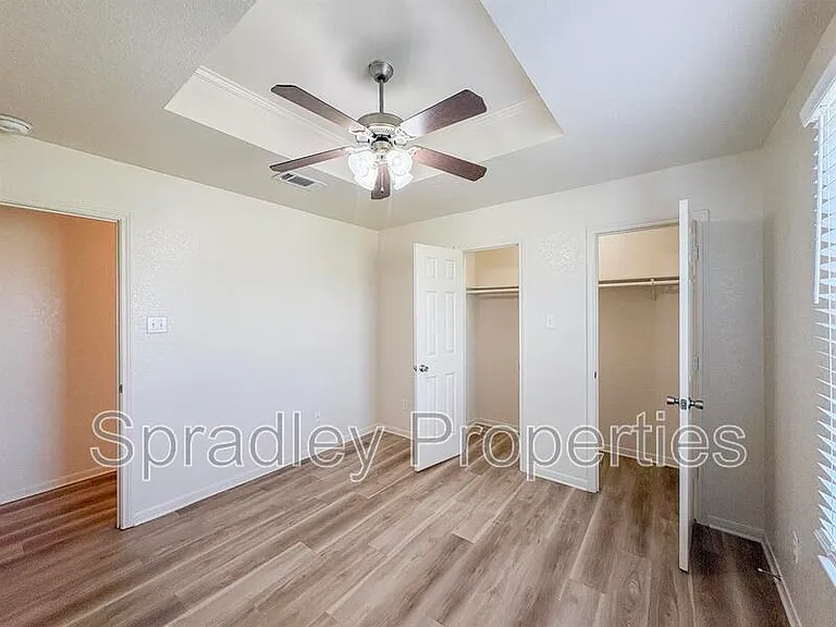 142 Lacey Lou Ln — Photo 6