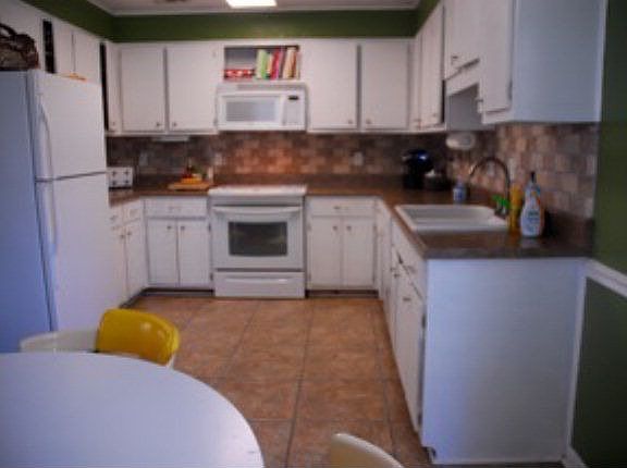 3rd image of 544 Palm Dr S