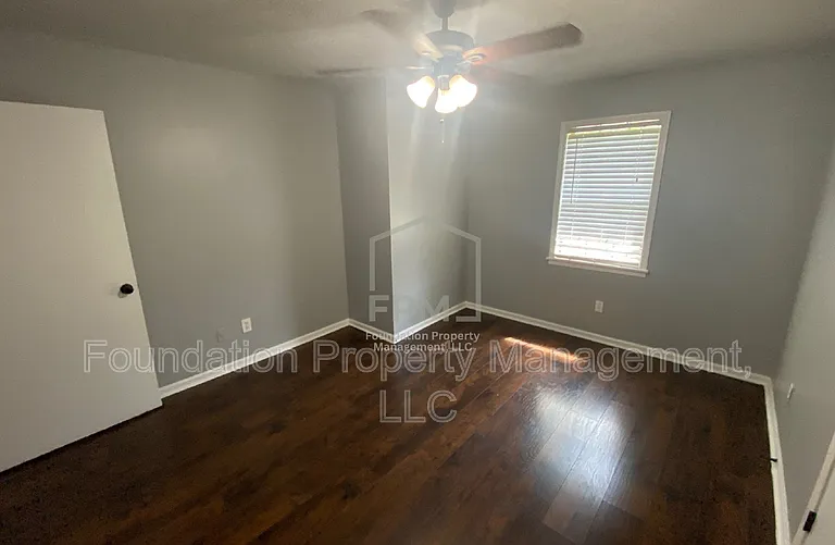 137 S Fenwick Rd — Photo 17