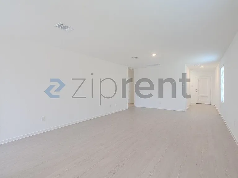 31416 Pratola Serra Cir — Photo 7