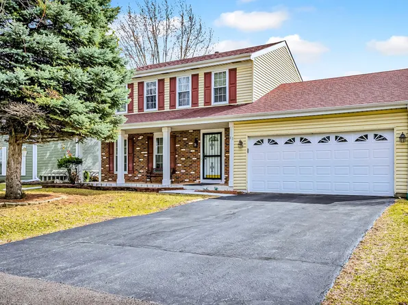 83 W Fullerton Ave, Glendale Heights, IL 60139