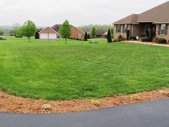 4th image of 71 Owsley Dr